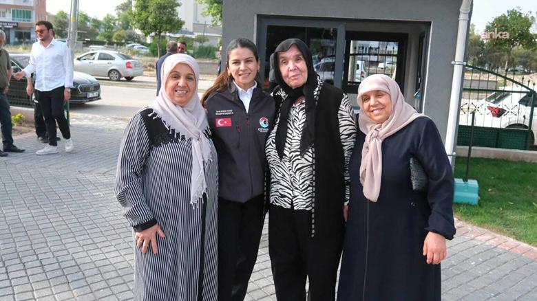 Adana Ceyhan Belediyesi’nin yenilediği Şehit Mustafa Durmaz Parkı kullanıma sunuldu