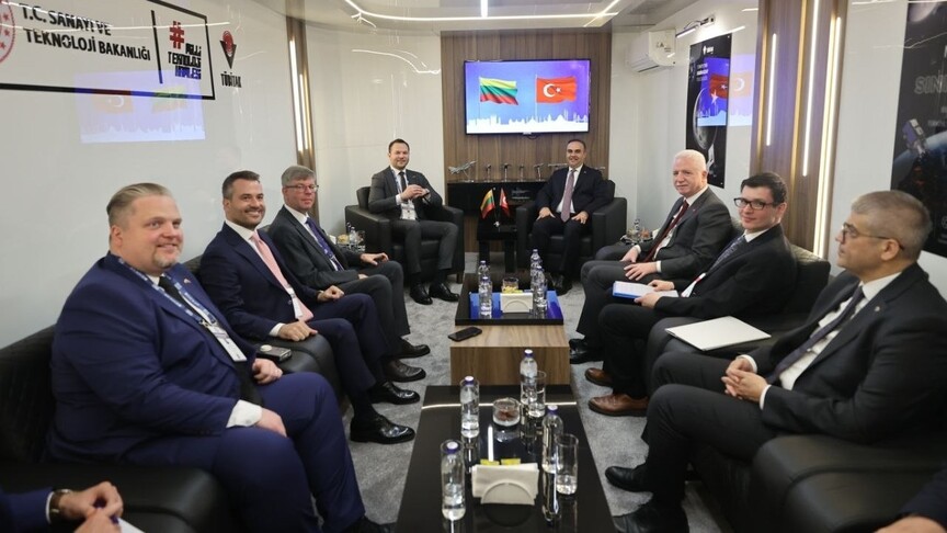 Bakan Kacır, SAHA 2026 kapsamındaki ikili görüşmelerini değerlendirdi