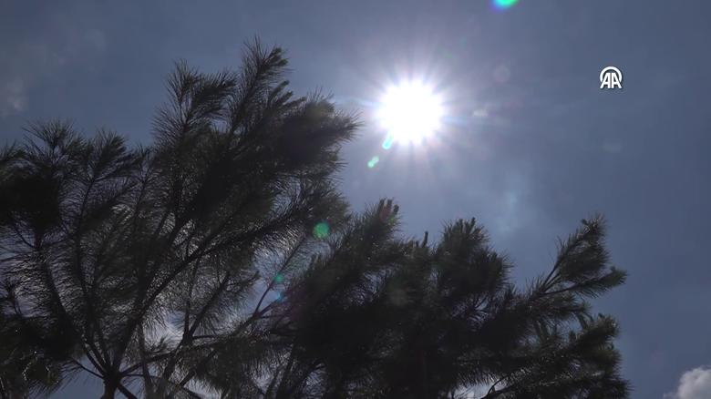 Adana'da sıcak hava etkili oluyor