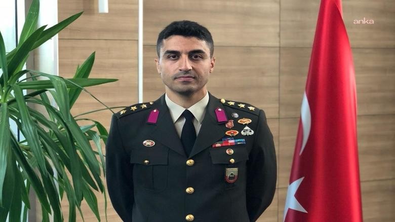 Kılıçlı Yemin Nedeniyle TSK'dan İhraç Edilen Yarbay Türkoğlu'na Göreve İade Edildi