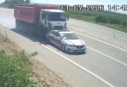 Adana’nın Kozan ilçesinde trafik kazası: 2 jandarma yaralandı