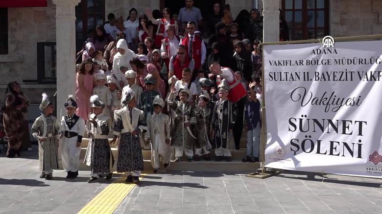 Adana'da Vakıflar Genel Müdürlüğünce toplu sünnet şöleni düzenlendi