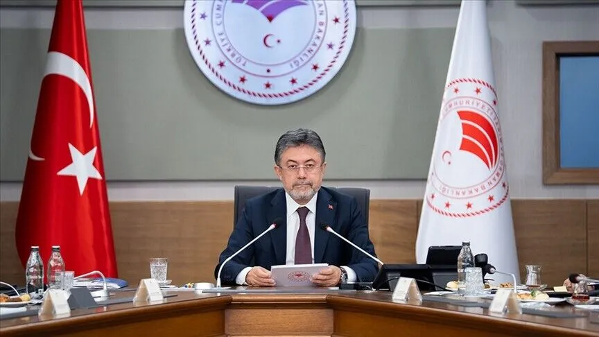 Bakan Yumaklı: Kesimhanelerde bir ay kayıt kapasiteli, yüksek çözünürlüklü kamera sistemlerini zorunlu hale getiriyoruz