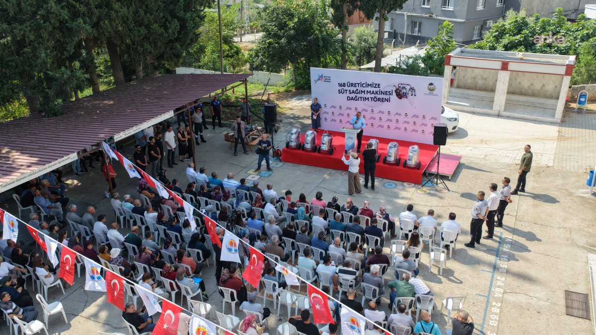 Adana Büyükşehir Belediyesi’nden üreticilere süt sağım makinesi desteği