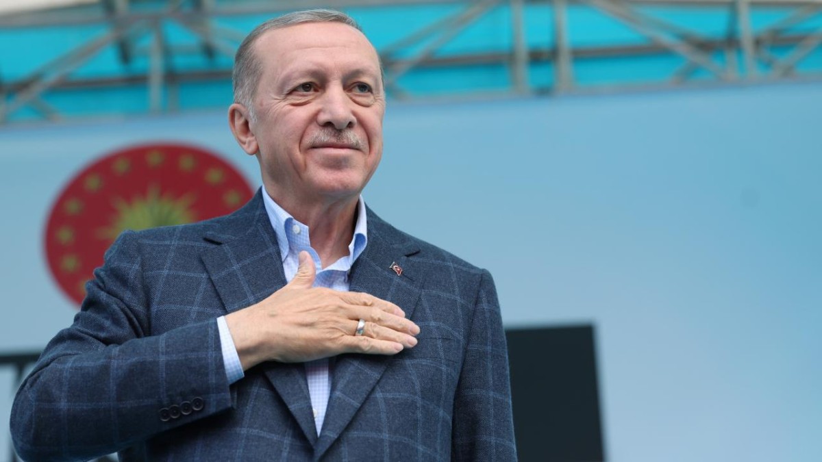 Erdoğan'dan Ak Parti'nin 25. Yaşına Özel Makale
