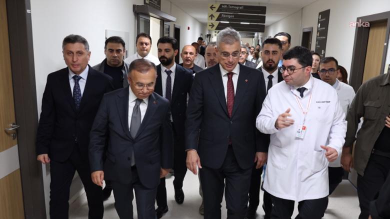 Sağlık Bakanı Memişoğlu, Melih Meriç'i hastanede ziyaret etti