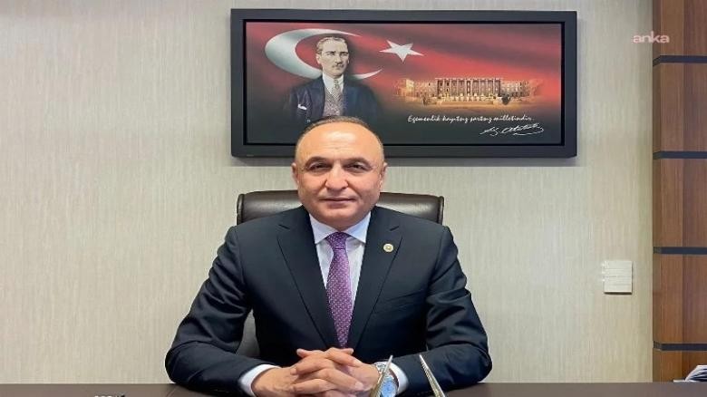 Bıçaklı Saldırıda Yaralanan YENİ Parti Milletvekili Melih Meriç Entübe Edildi 