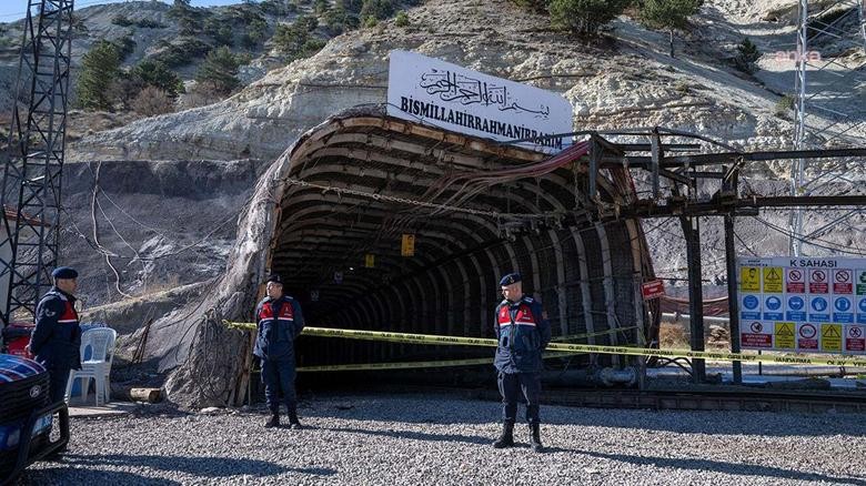 Maden Göçüğünde Maden Direktörü ve Müdürlerin de Aralarında Bulunduğu Sekiz Kişi Gözaltına Alındı