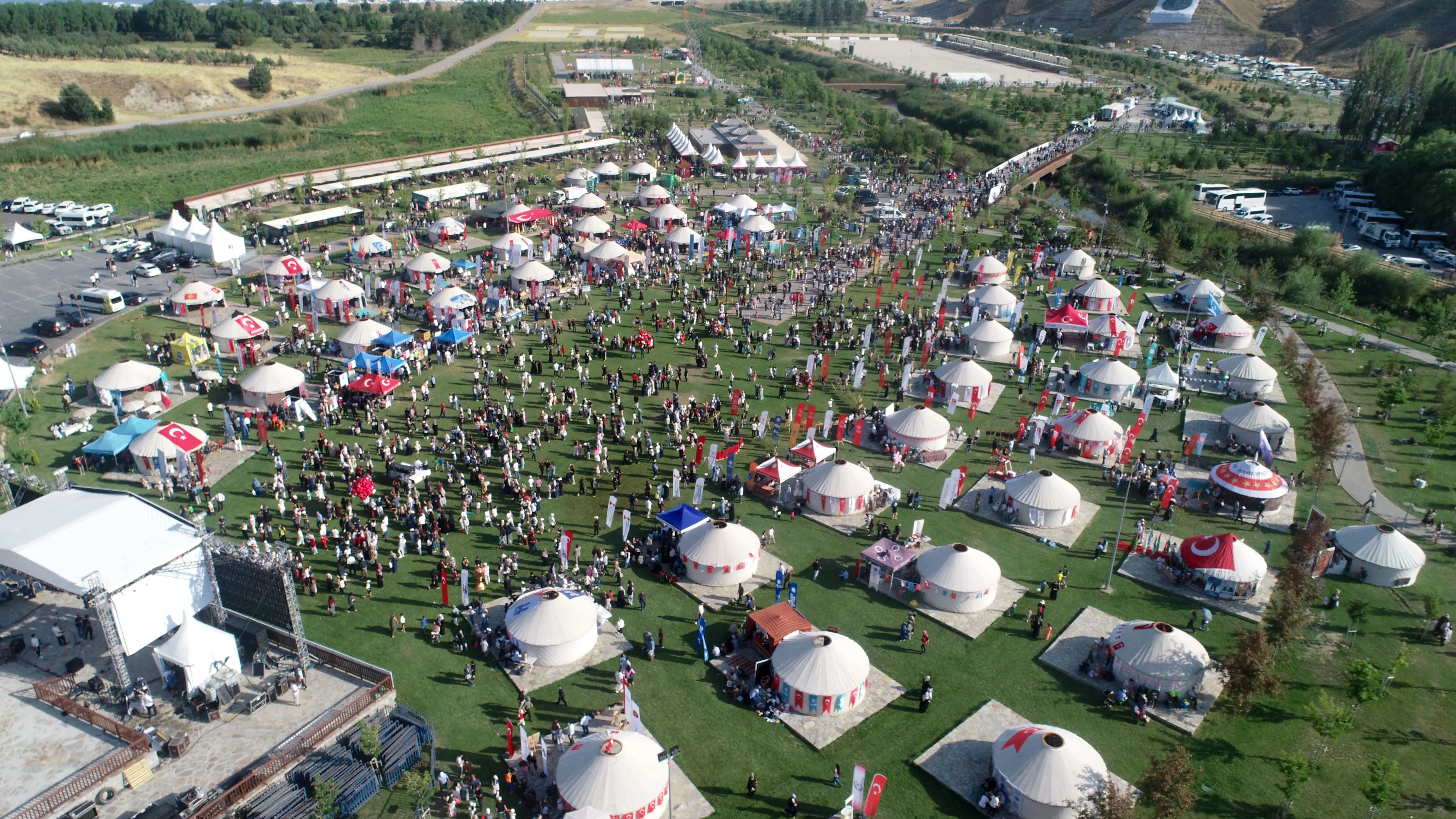 Bitlis'in Ahlat ilçesinde Malazgirt Zaferi'nin 955. yıl dönümü etkinlikleri başladı