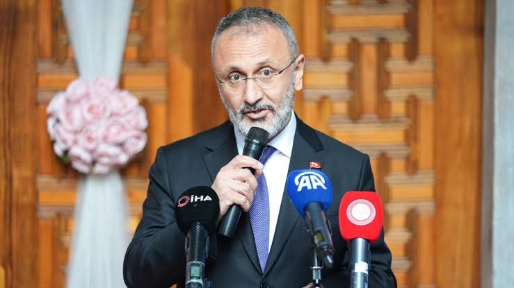  Eyüpsultan Belediyesi'ne Operasyon 