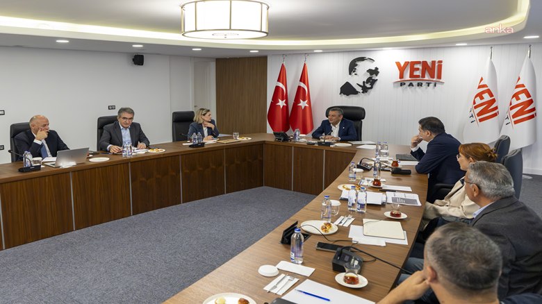 YENİ Parti, fon krizi masasını topladı