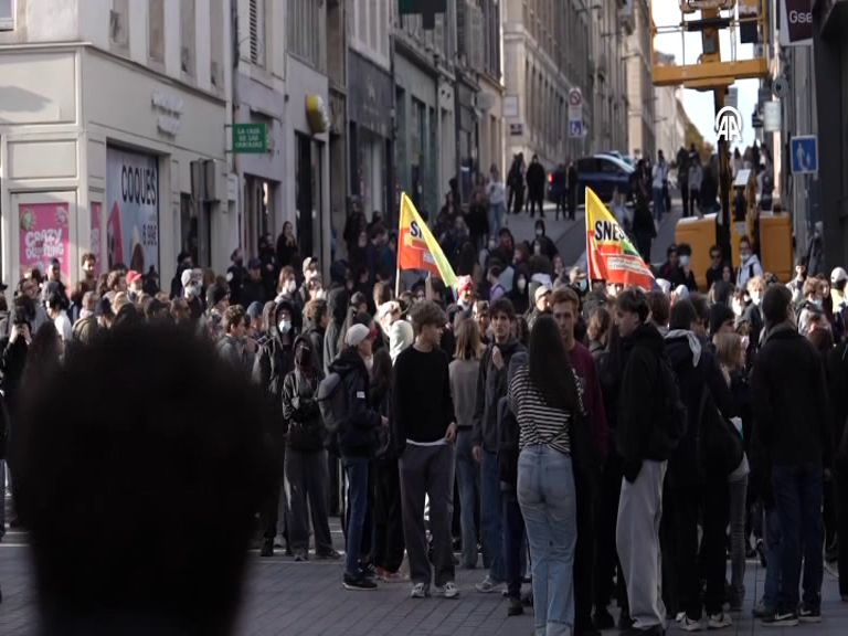 Fransa'da Öğrenci Protestoları Büyüyor