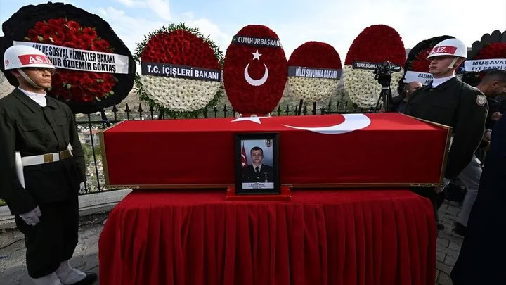Pençe-Kilit operasyon bölgesinde görevli Uzman Çavuş Aslan silah kazasında şehit oldu