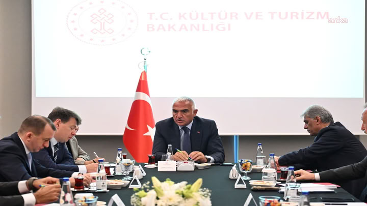 Mehmet Nuri Ersoy: 