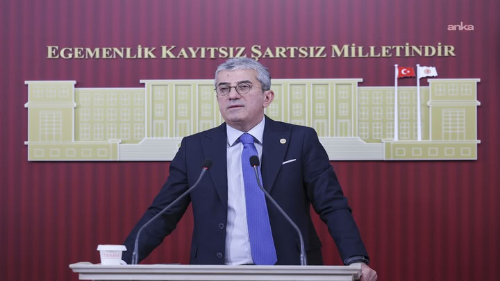 Gökhan Günaydın: “30 milyon insan açlık sınırının altında yaşıyorsa sebebi sizin soygunlarınızdır”